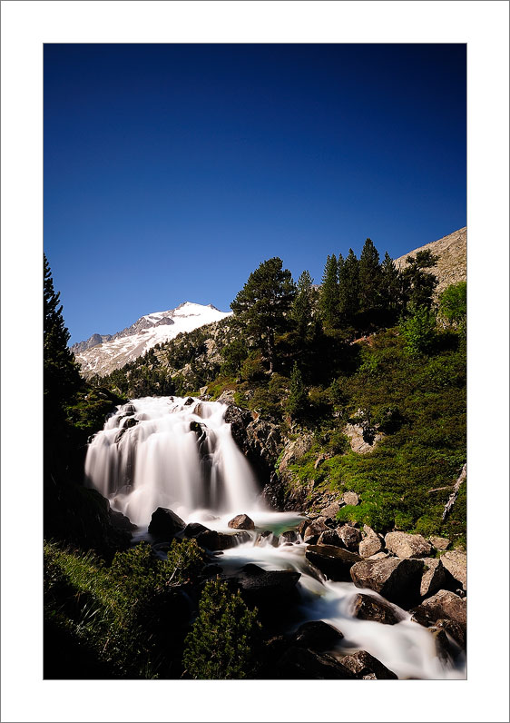 Cascada del Forau d'Aigualluts (Aneto Mountain - Spain)